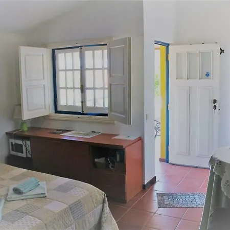 Casa Do Juncal Guest house